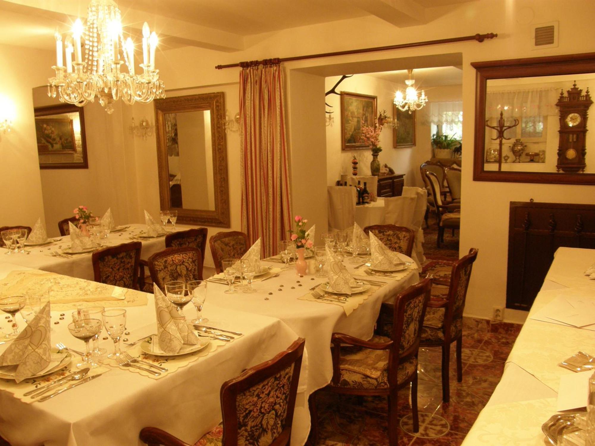 Hotel Garni Οστράβα Εξωτερικό φωτογραφία